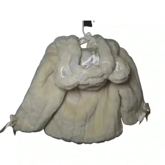 BEARINGTON BABY COLLECTION COUTURE COAT IVORY FAUX FUR CREAM 12-24 MONTHS XMAS - Picture 4 of 13